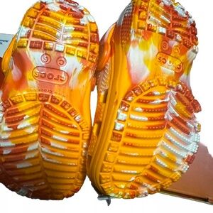 Crocs Honey Nut Cheerios Classic